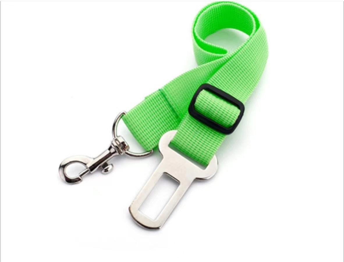 Retractable Dog Car Safety Belt – Adjustable Pet Seat Belt for Safe Travel